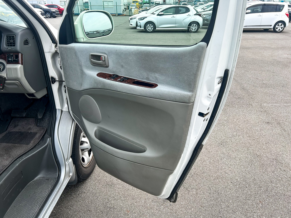 1999 Toyota Regius Ace