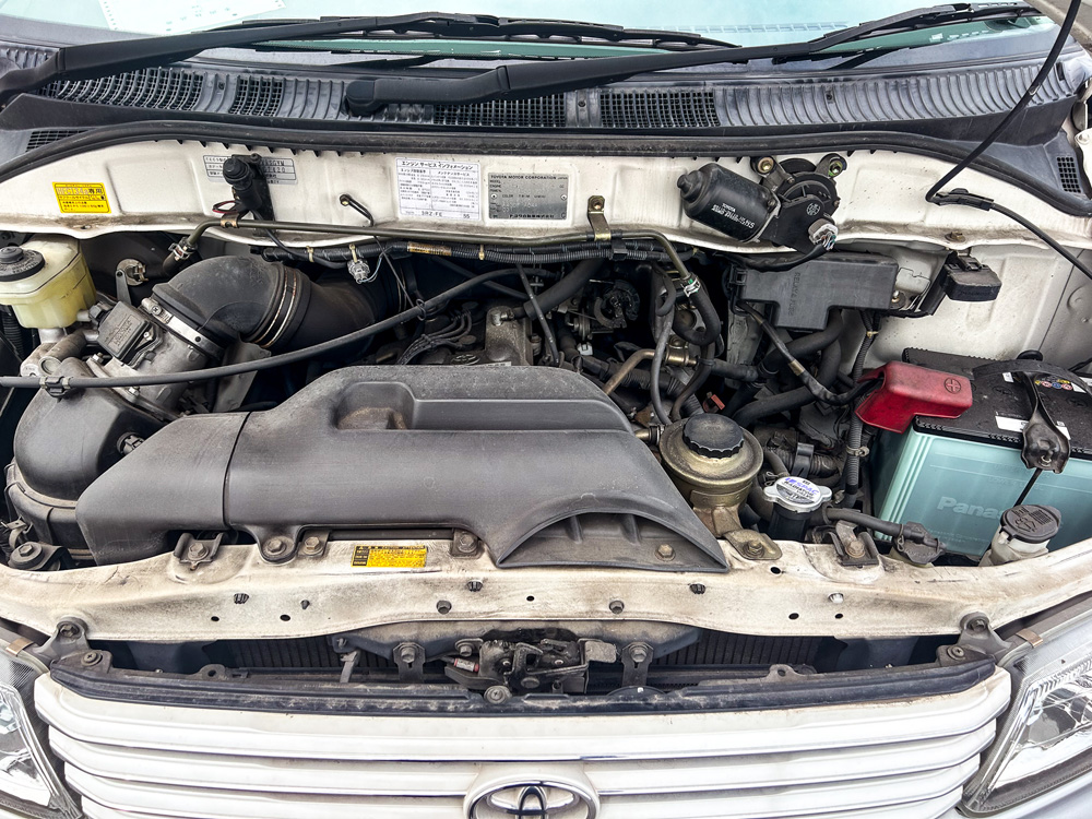 1999 Toyota Regius Ace Hiace Van 4x4 À Vendre Québec