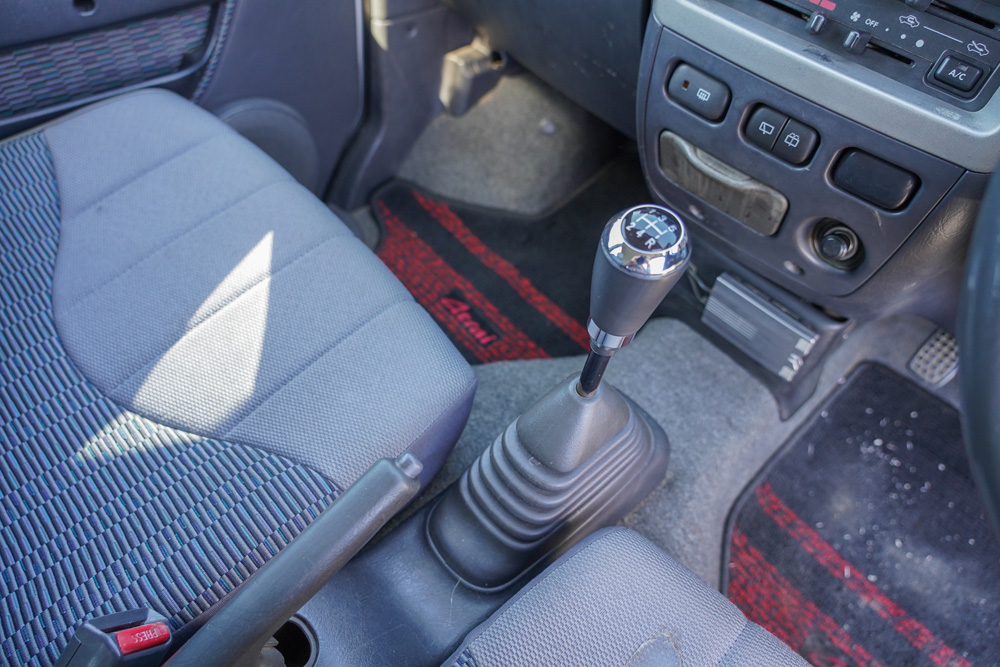 1999 Daihatsu Atrai Turbo Kei Van Silver