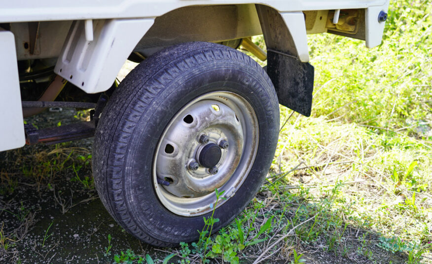 2000 Suzuki Carry