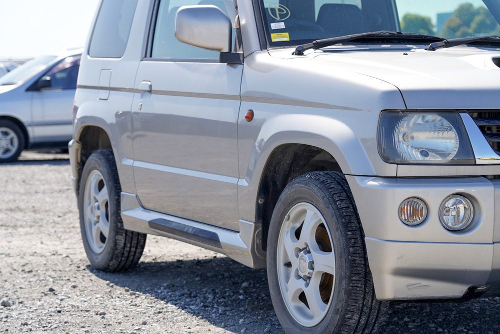 1999 Mitsuibishi Pajero Mini Turbo Kei Truck Quebec