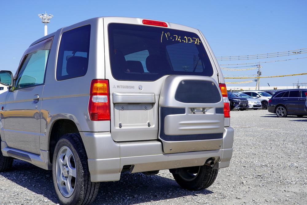 1999 Mitsuibishi Pajero Mini Turbo Kei Truck Quebec