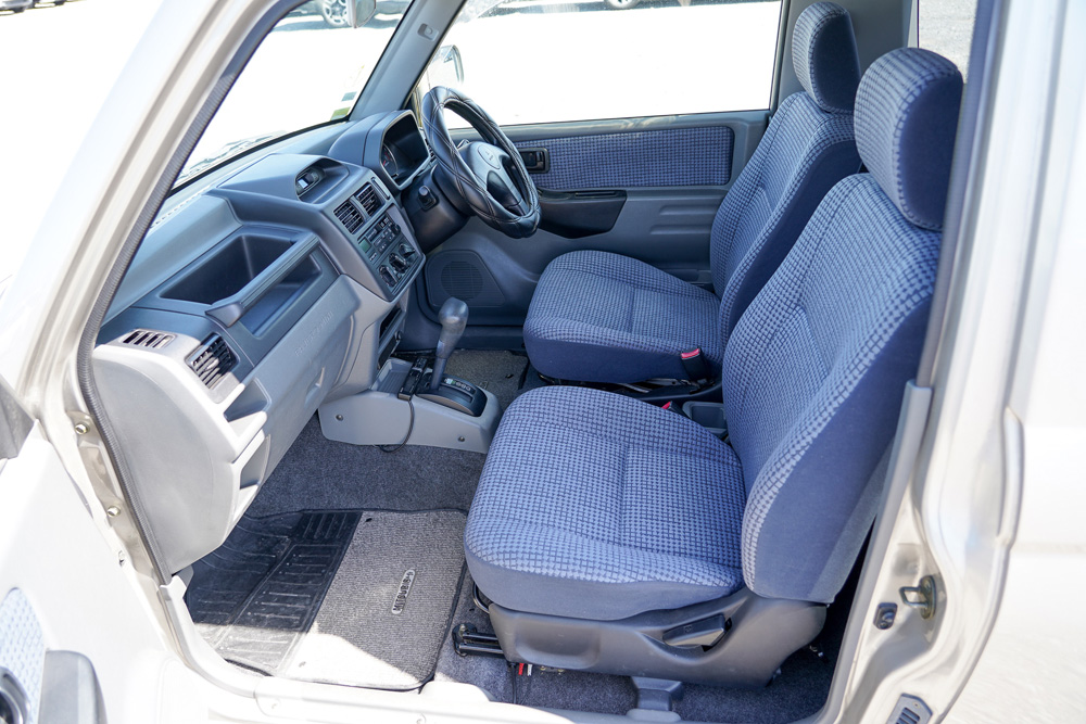 1999 Mitsuibishi Pajero Mini Turbo Kei Truck Quebec