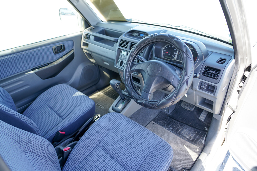 1999 Mitsuibishi Pajero Mini Turbo Kei Truck Quebec