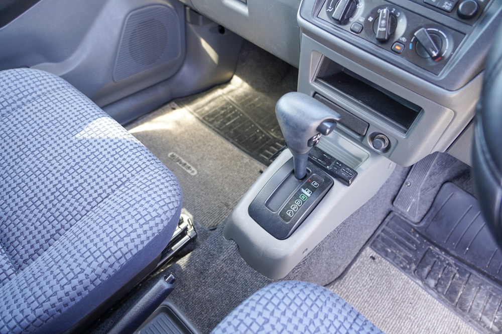 1999 Mitsuibishi Pajero Mini Turbo Kei Truck Quebec