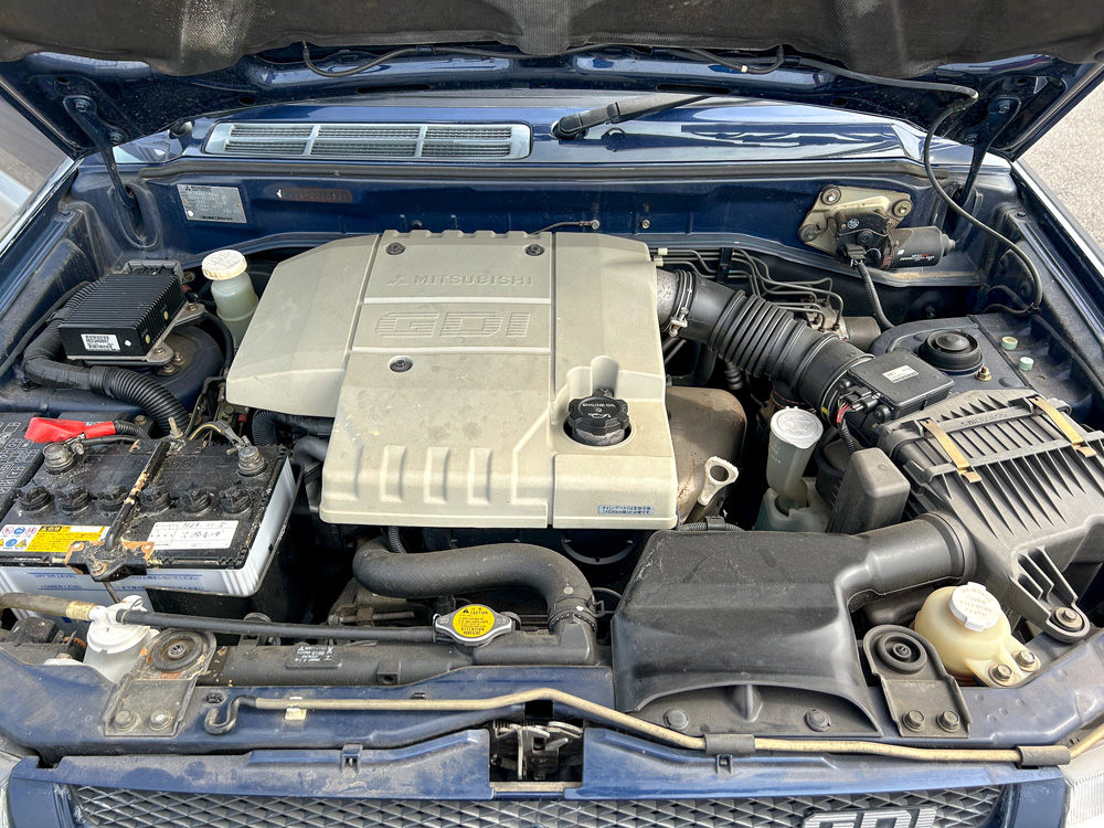 1998 Mitsubishi Pajero IO