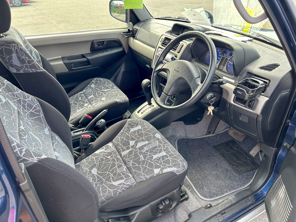 1998 Mitsubishi Pajero IO