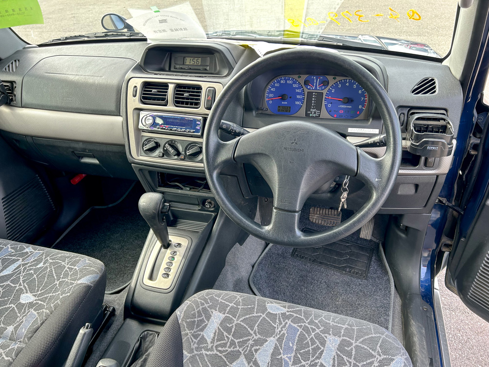 1998 Mitsubishi Pajero IO