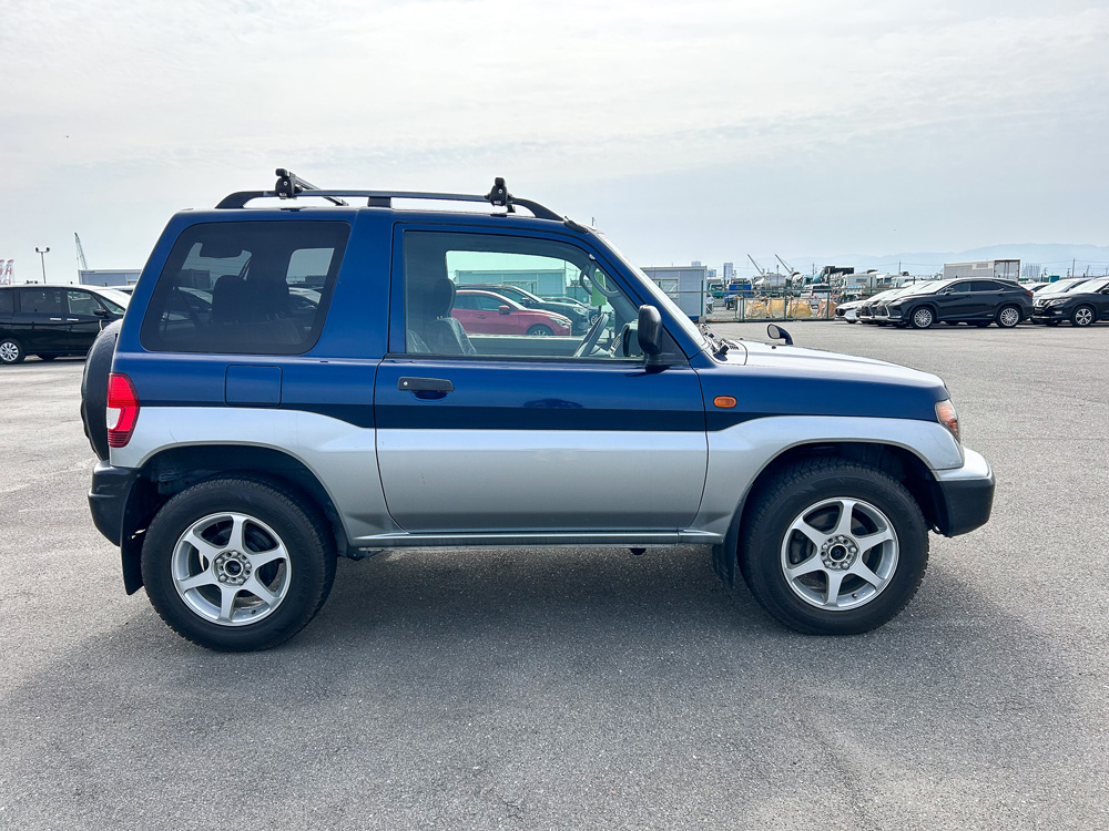 1998 Mitsubishi Pajero IO
