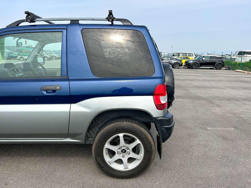 1998 Mitsubishi Pajero IO
