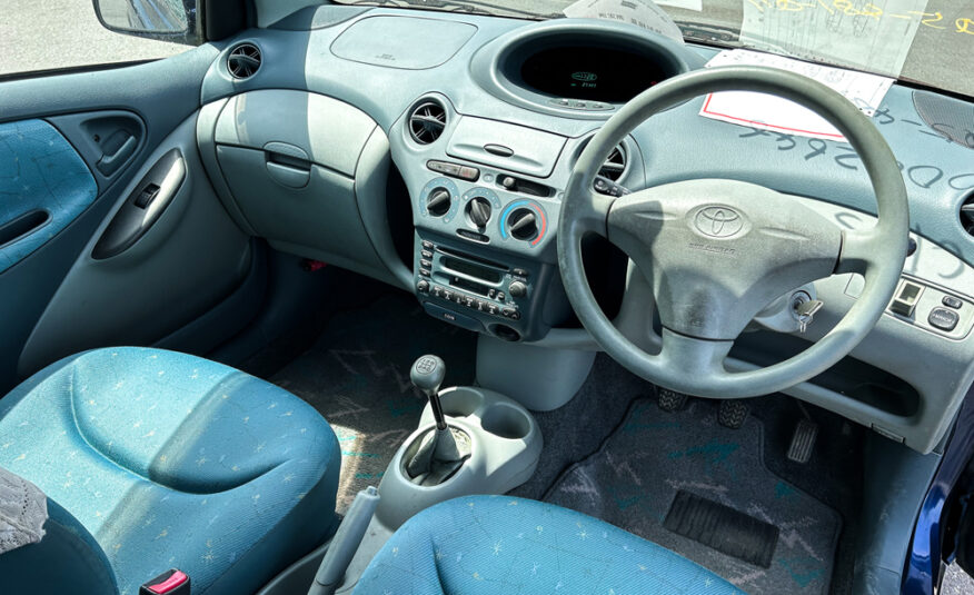 1999 Toyota Vitz