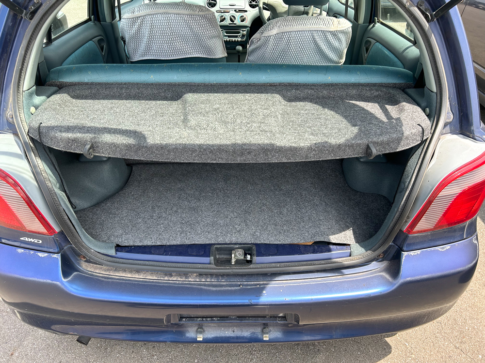 1999 Toyota Vitz