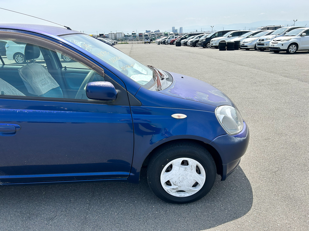 1999 Toyota Vitz 4x4
