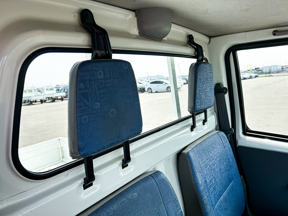 2000 Mitsubishi Minicab Kei Truck - Kei Truck imported from Japan to Quebec