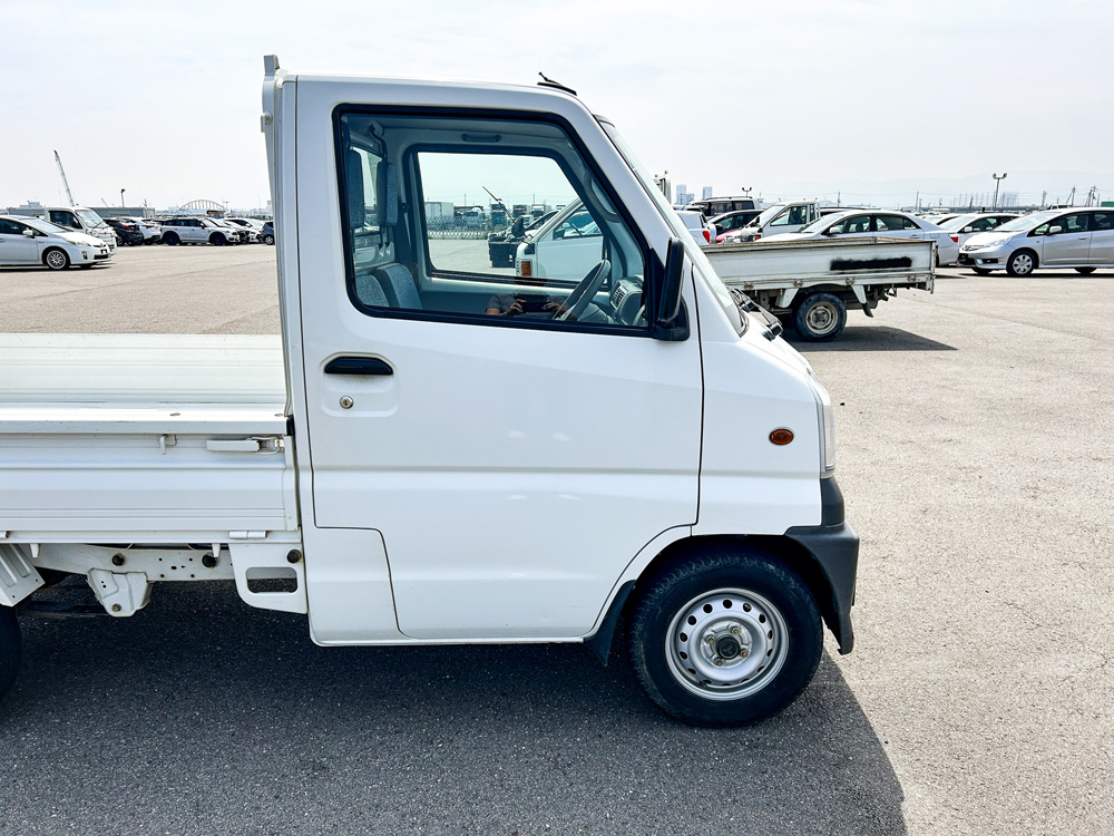 2000 Mitsubishi Minicab Kei Truck - Kei Truck imported from Japan to Quebec