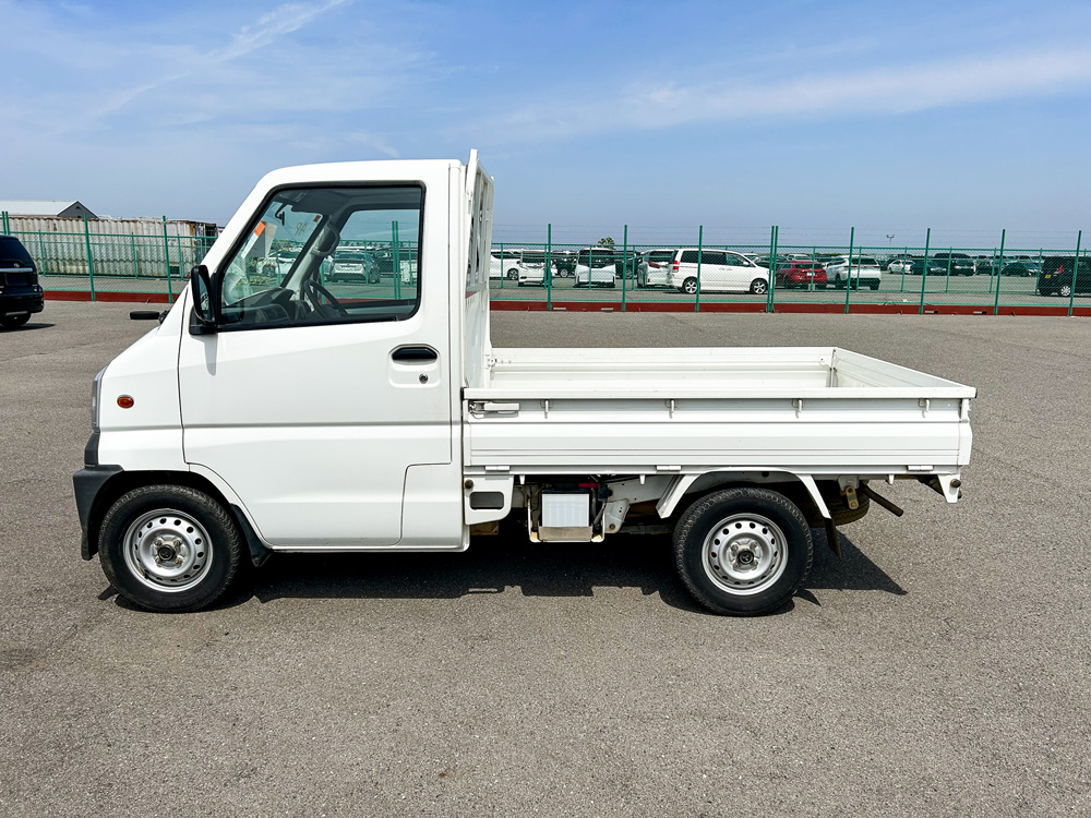 2000 Mitsubishi Minicab Kei Truck - Kei Truck imported from Japan to Quebec
