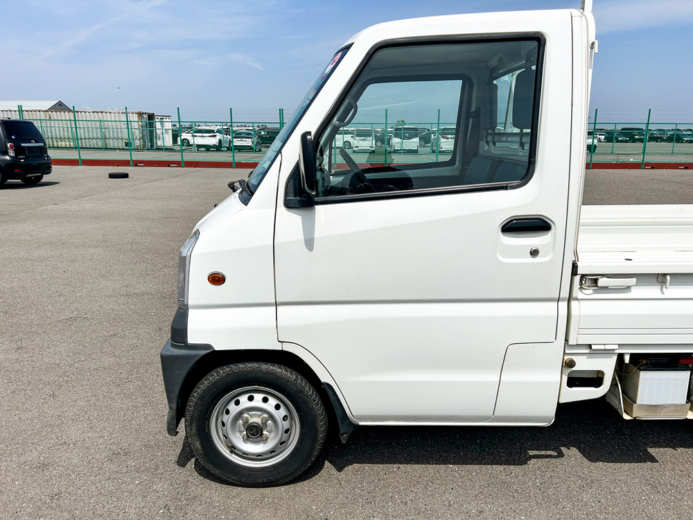 2000 Mitsubishi Minicab Kei Truck - Kei Truck imported from Japan to Quebec
