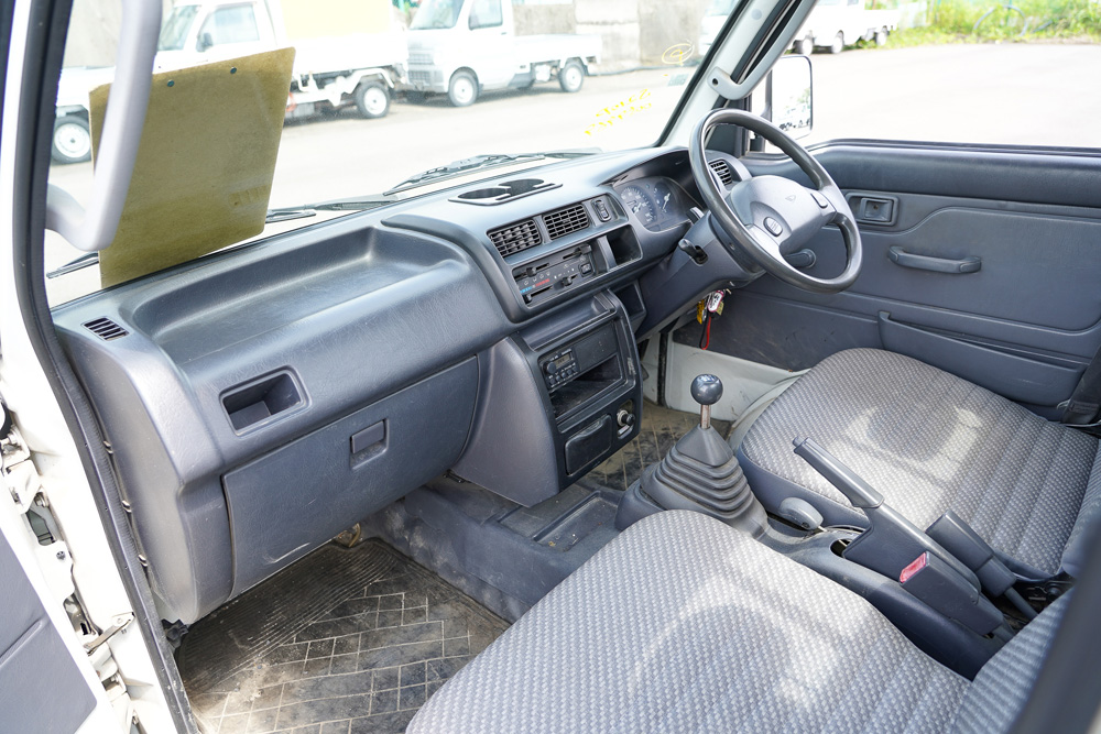 2000 Daihatsu Hijet Kei Truck imported from Japan
