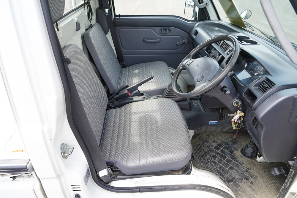 2000 Daihatsu Hijet Kei Truck imported from Japan
