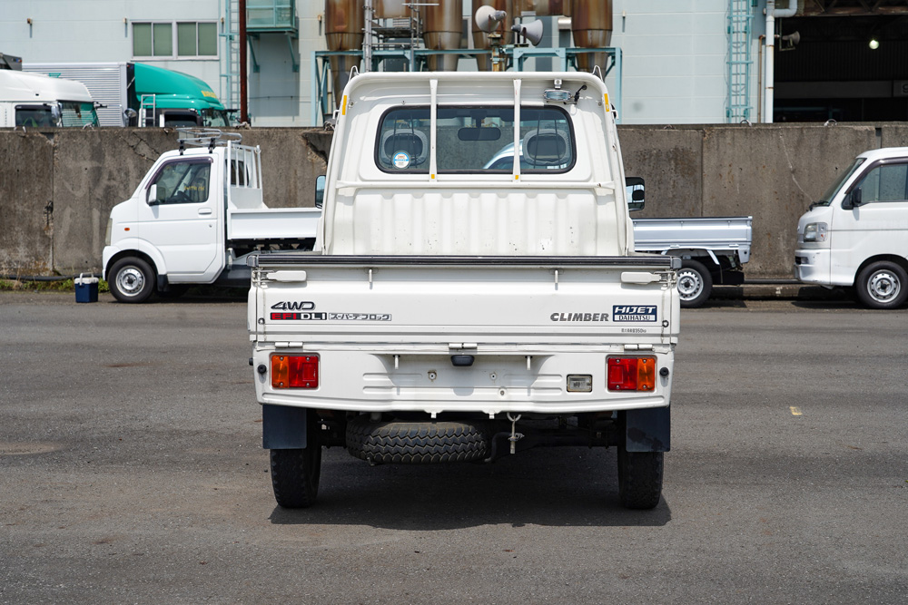 2000 Daihatsu Hijet Kei Truck imported from Japan