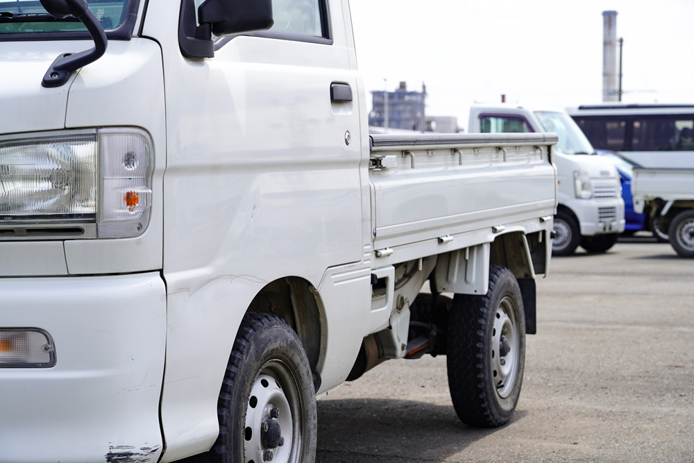 2000 Daihatsu Hijet Kei Truck imported from Japan