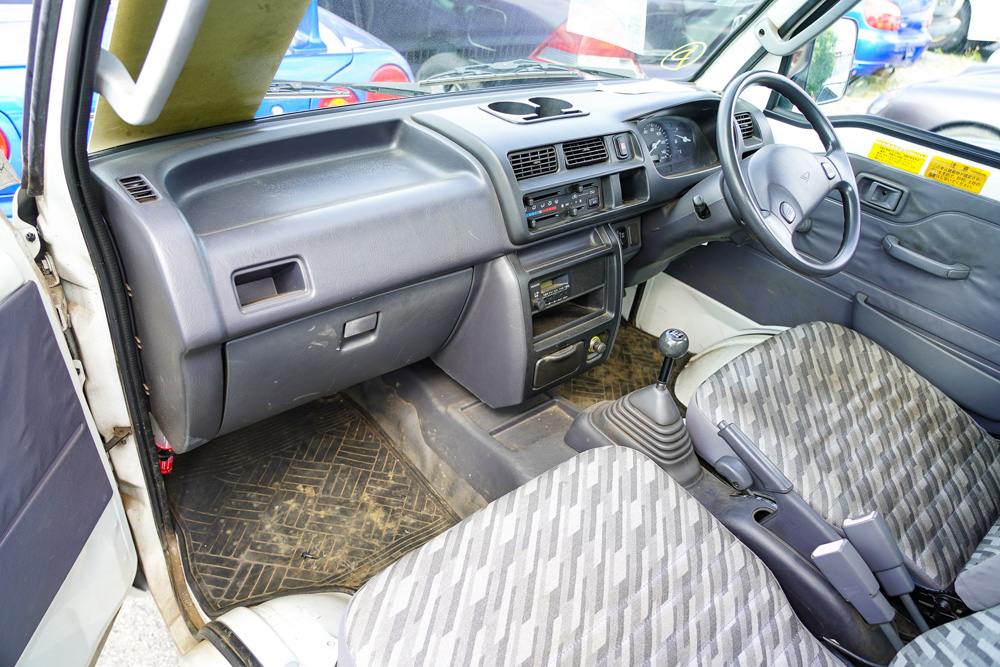 2004 Daihatsu Hijet Kei Truck