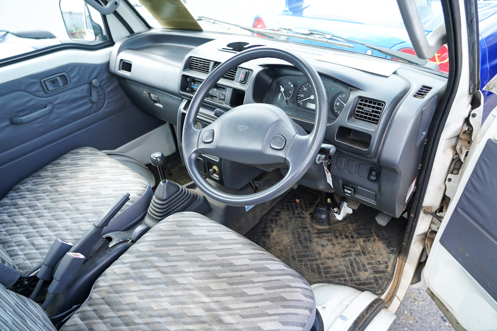 2004 Daihatsu Hijet Kei Truck
