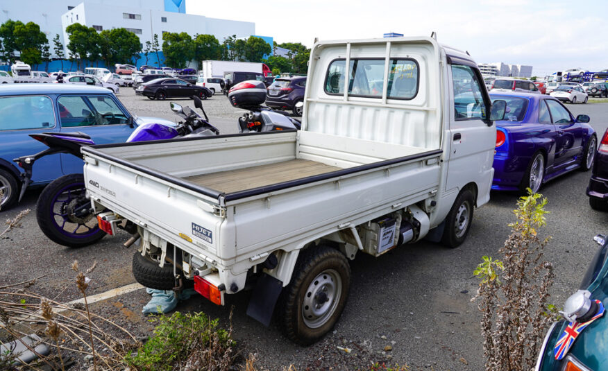2004 Daihatsu Hijet Kei Truck