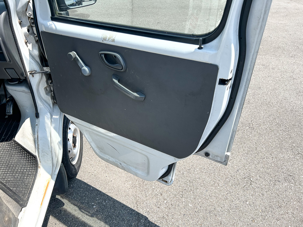 1999 Suzuki Carry, Manuel 5 speed, White 55 950km, Rust Free