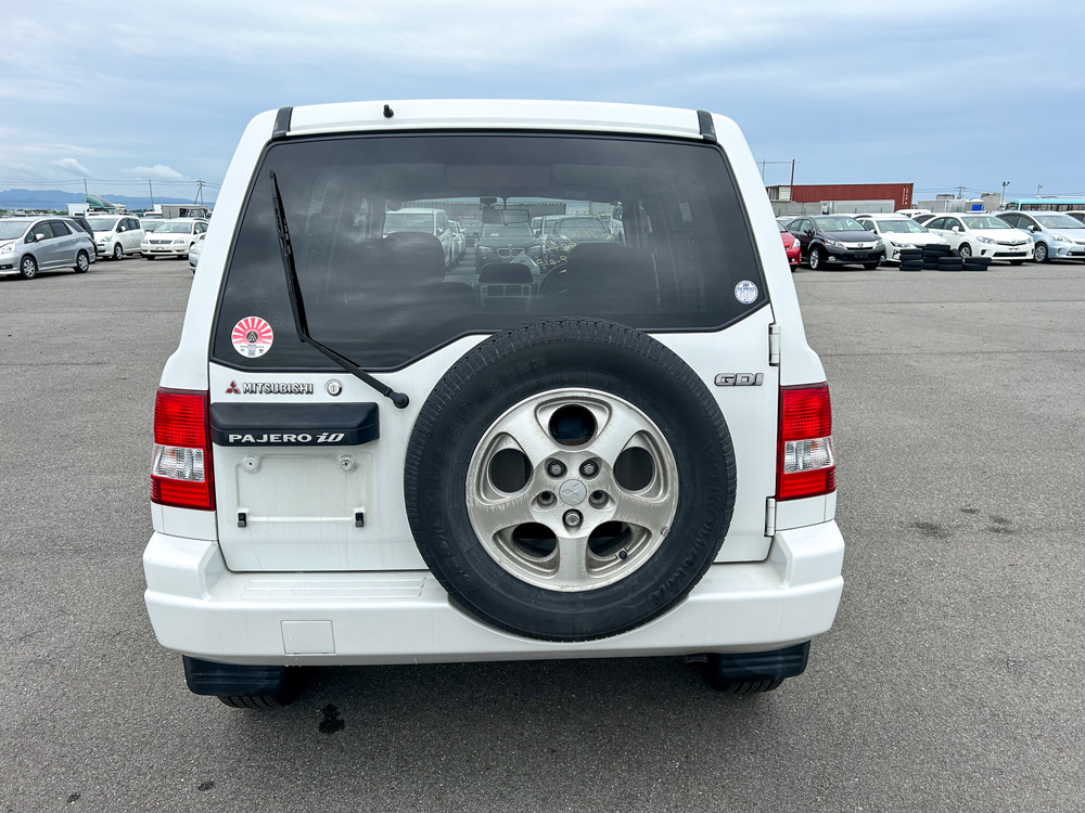 1999 Mitsubishi Pajero IO