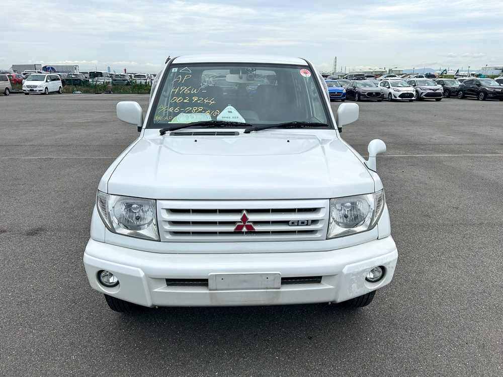 1999 Mitsubishi Pajero IO