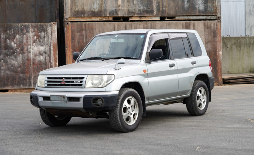 1999 Mitsubishi Pajero IO