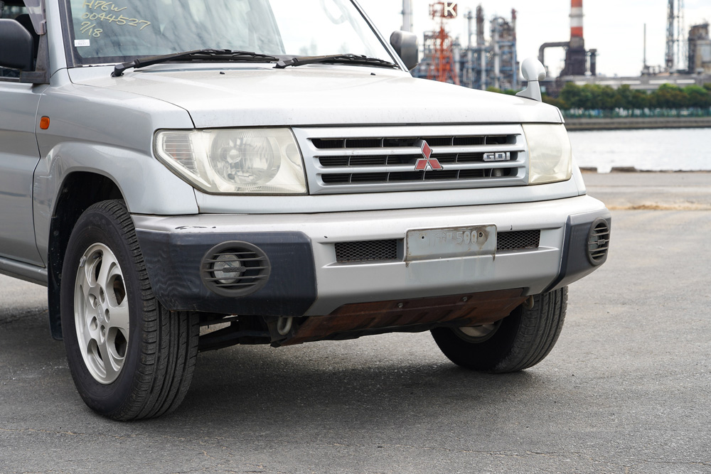 1999 Mitsubishi Pajero IO