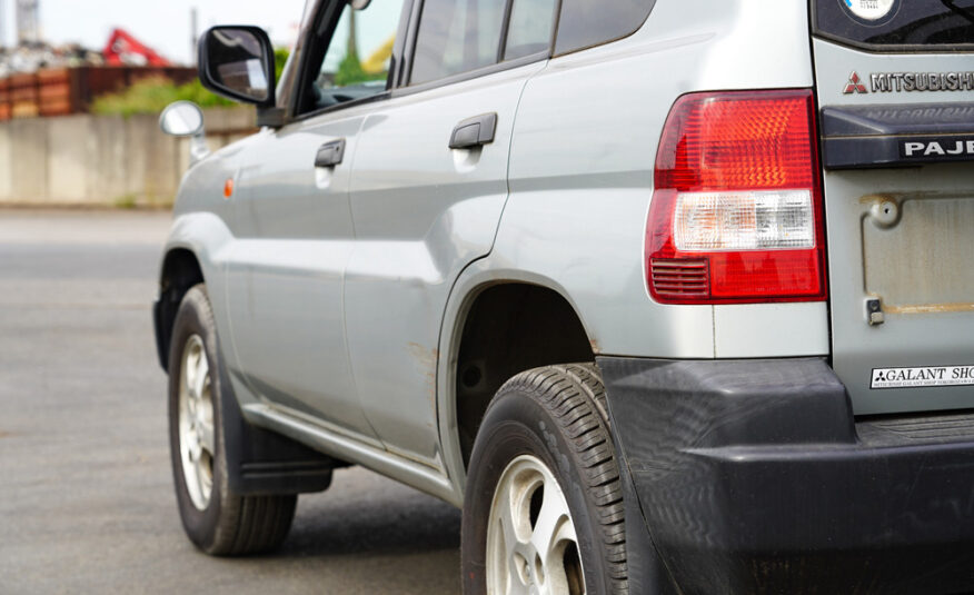 1999 Mitsubishi Pajero IO