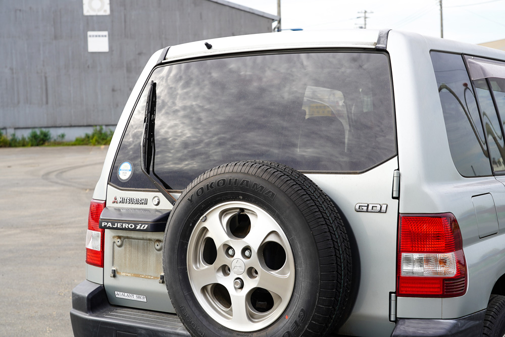 1999 Mitsubishi Pajero IO