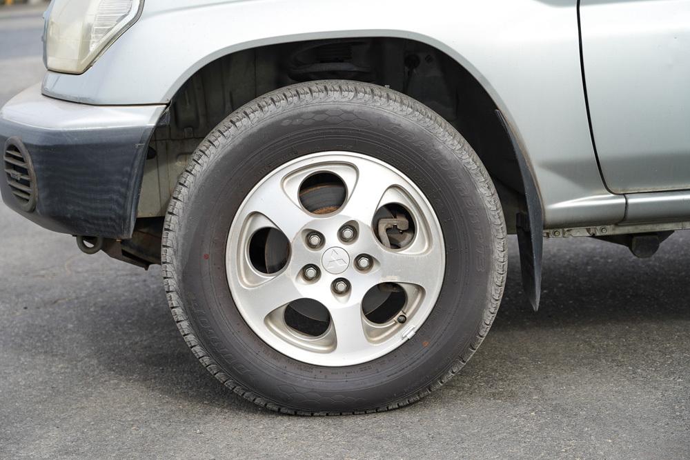 1999 Mitsubishi Pajero IO