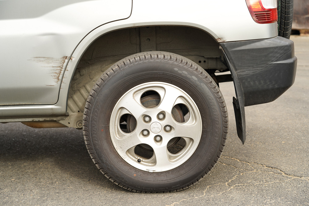1999 Mitsubishi Pajero IO