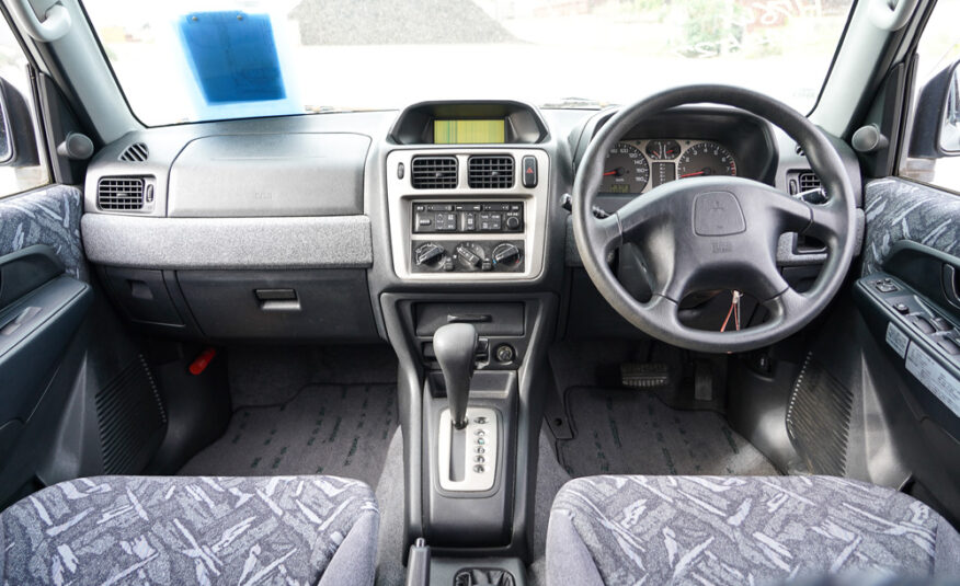 1999 Mitsubishi Pajero IO