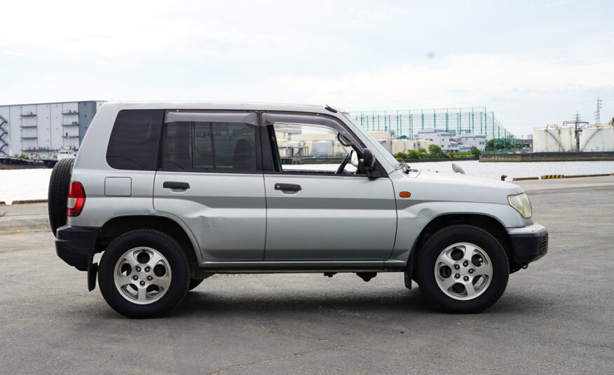 1999 Mitsubishi Pajero IO