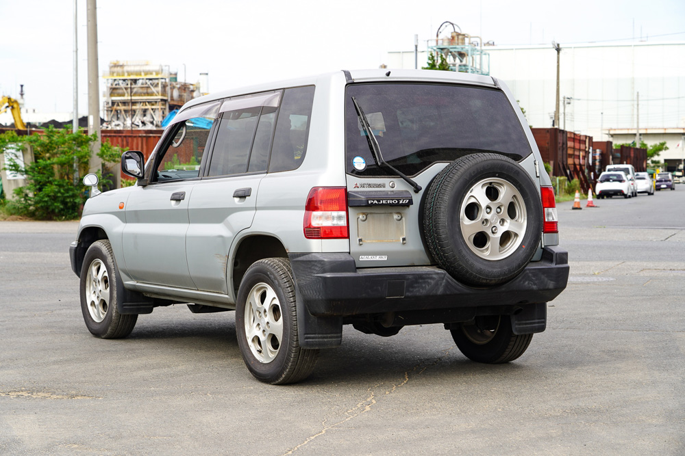 1999 Mitsubishi Pajero IO