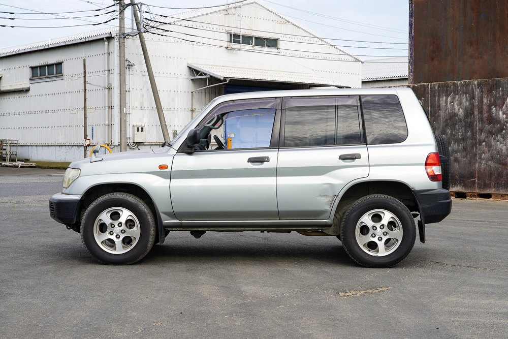 1999 Mitsubishi Pajero IO