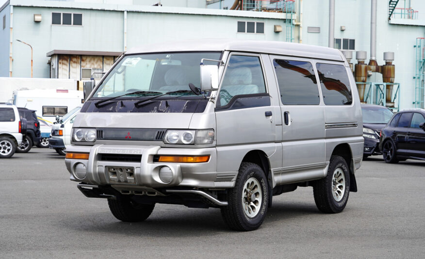 1999 Mitsubishi Delica