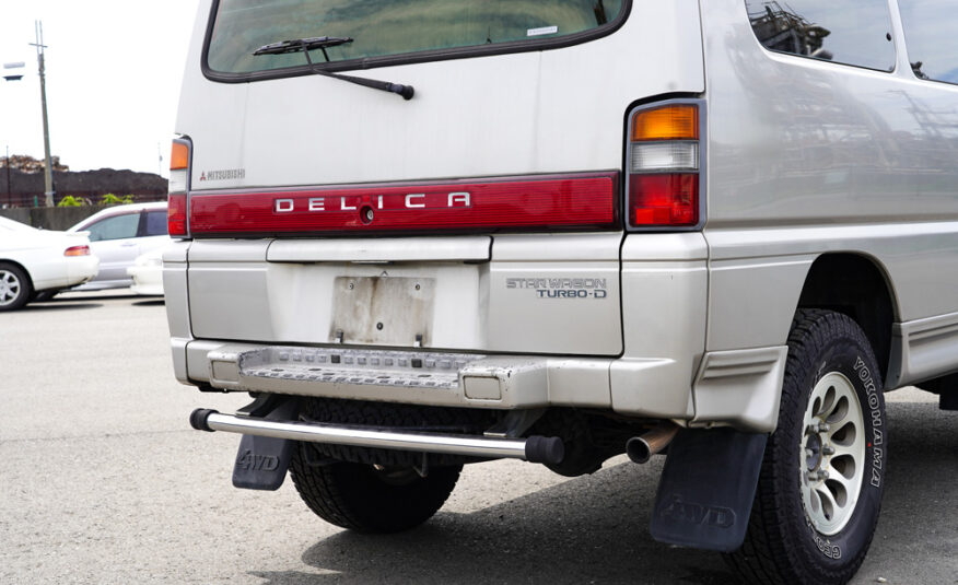 1999 Mitsubishi Delica