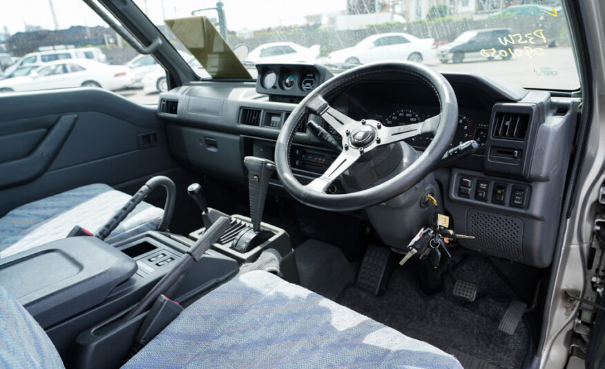 1999 Mitsubishi Delica