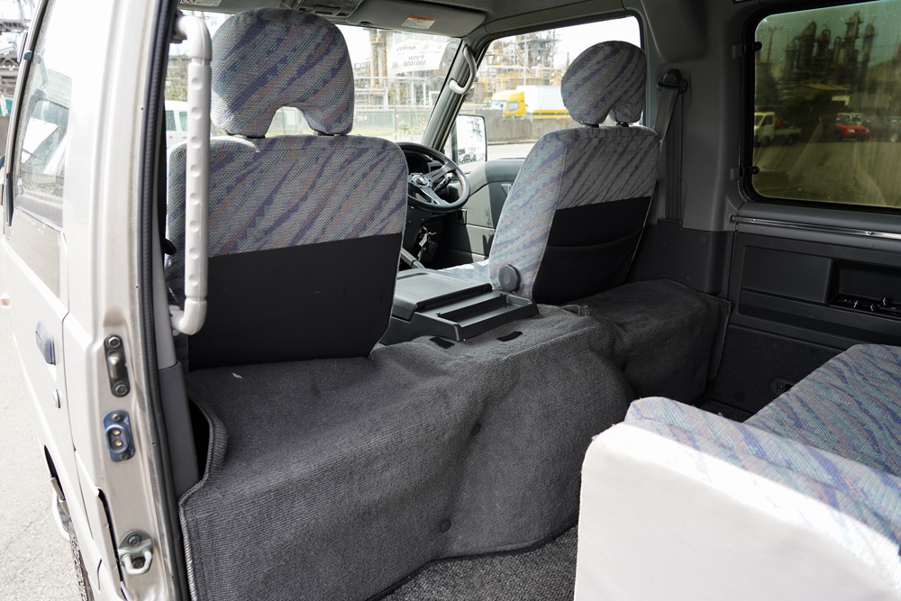 1999 Mitsubishi Delica