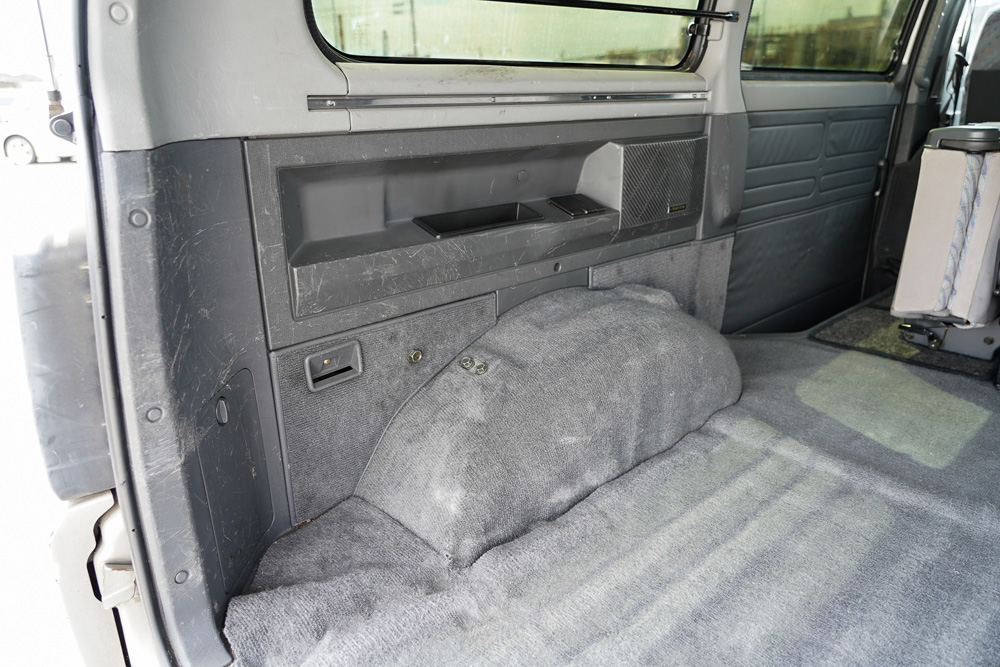1999 Mitsubishi Delica