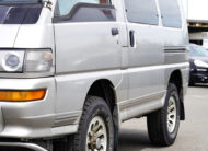 1999 Mitsubishi Delica