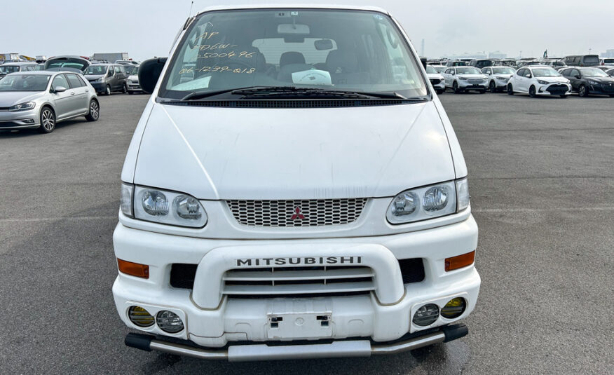 1999 Mitsubishi Delica Chamonix