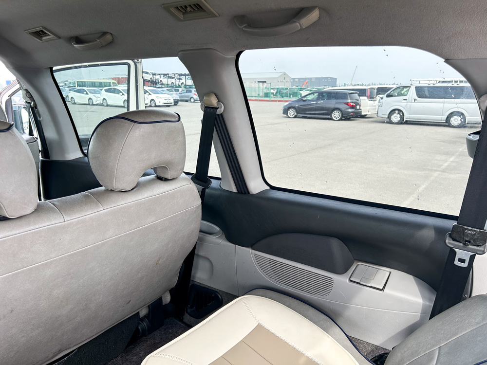 1999 Mitsubishi Delica Chamonix