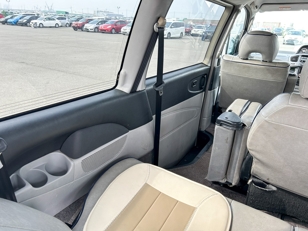 1999 Mitsubishi Delica Chamonix